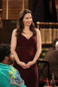 Undateable – S03E07 – An Origin Story Walks Into a Bar