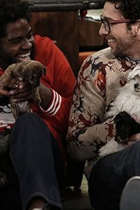 Undateable – S03E09 – A Box of Puppies Walks Into a Bar