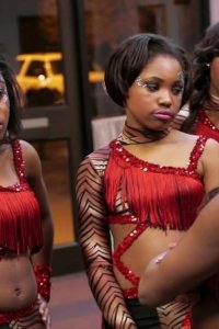 Bring It! – S01E08 – The Lock-In