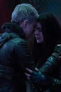 The 100 – S07E15 – The Dying of the Light