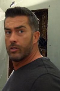 Catch a Contractor – S01E07 – Lather, Rinse, Deceit