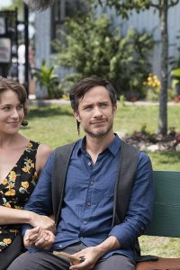 Mozart in the Jungle – S04E02 – If I Was an Elf, I Would Tell You