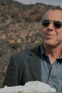 Bosch – S01E01 – Chapter One: ‘Tis the Season