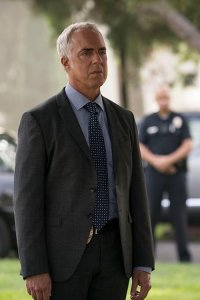 Bosch – S07E03 – Sabes Demasiado