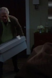 Dads – S2013E09 – Comic Book Issues