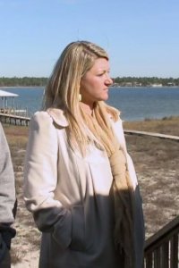 Buying the Bayou – S02E10 – Beaches, Bayous, Backwoods