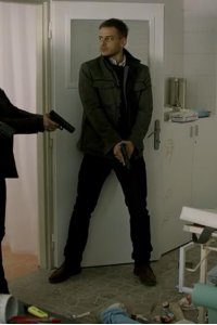 Crossing Lines – S01E08 – Desperation & Desperados
