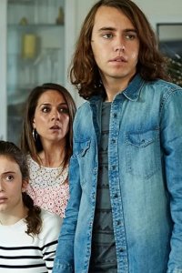 Upper Middle Bogan – S03E03 – If You Knew Susie