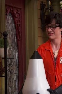 Liv and Maddie – S01E13 – Move-A-Rooney