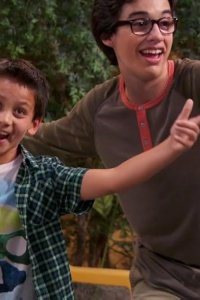 Liv and Maddie – S01E15 – Moms-A-Rooney