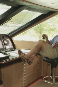 Below Deck – S01E04 – Luggage, Luggage Everywhere