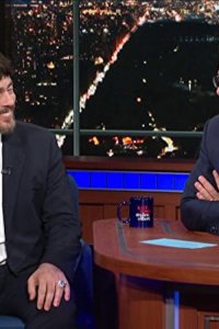 The Late Show with Stephen Colbert – S01E566 – Benicio Del Toro/Alison Brie/Robin Thede