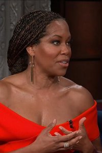 The Late Show with Stephen Colbert – S01E700 – Regina King/Bill & Melinda Gates/Jena Friedman