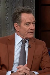 The Late Show with Stephen Colbert – S01E745 – Bryan Cranston/RuPaul Charles/Bonnie Raitt