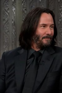 The Late Show with Stephen Colbert – S01E747 – Keanu Reeves/Santino Fontana/Bryan Cranston
