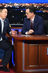 The Late Show with Stephen Colbert – S01E869 – Andrew Yang/Abby McEnany