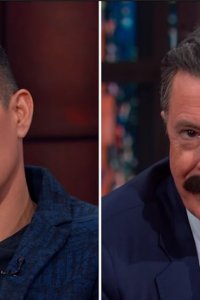 The Late Show with Stephen Colbert – S01E875 – Antonio Banderas/Jay Hernandez/Coyote Peterson