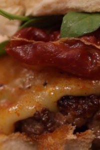 Beat Bobby Flay – S01E05 – Beauty and the Feast