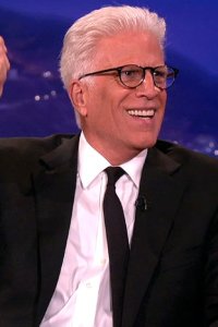 Conan – S01E528 – Ted Danson/Olga Kurylenko/J Roddy Walston and the Business