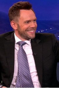 Conan – S01E592 – Joel McHale/Freddie Wong and Matt Arnold/Daniel Sloss