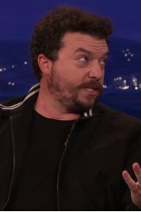 Conan – S01E933 – Danny McBride/Regina Hall/Colvin & Earle