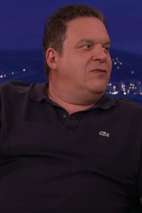 Conan – S01E937 – Jeff Garlin/Ta’Rhonda Jones/Panic! at the Disco