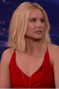Conan – S01E943 – Kristen Bell/Evan Peters/Miike Snow