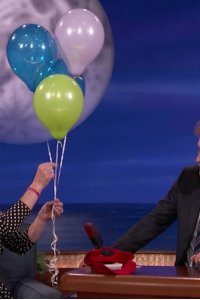 Conan – S01E1022 – Christina Applegate/Sherri Shepherd/Car Seat Headrest