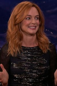 Conan – S01E1073 – Heather Graham/Adam Conover/Jenny Zigrino