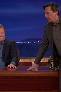 Conan – S01E1110 – Ed Helms/Fareed Zakaria/Electric Guest