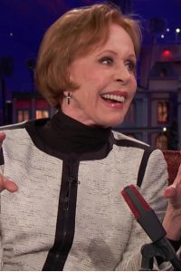 Conan – S01E1170 – Carol Burnett/Kiersey Clemons