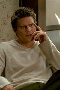 Angel – S01E04 – I Fall to Pieces
