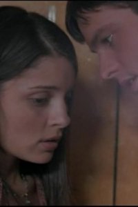 Roswell – S01E01 – Pilot