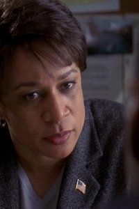 Law & Order: Criminal Intent – S01E20 – Badge