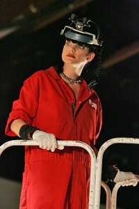 NCIS – S07E06 – Outlaws and In-Laws