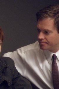 NCIS: Naval Criminal Investigative Service – S08E18 – Out of the Frying Pan