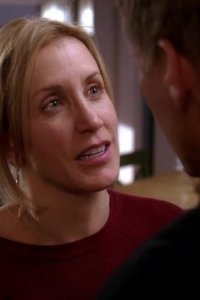 Desperate Housewives – S01E21 – Sunday in the Park with George