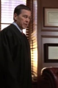 Shark – S01E15 – Here Comes the Judge