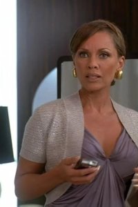 Ugly Betty – S01E08 – Four Thanksgivings and a Funeral