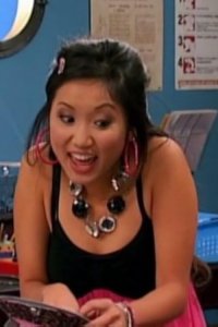 The Suite Life on Deck – S01E20 – Cruisin for a Bruisin’