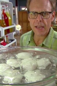 Good Eats – S14E04 – Little Big Lunch: Eggs Benedict