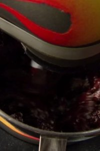 Good Eats – S14E15 – Devil of a Cake