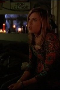 Roswell – S03E02 – Michael, the Guys, and the Great Snapple Caper