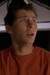 Malcolm in the Middle – S07E20 – Cattle Court