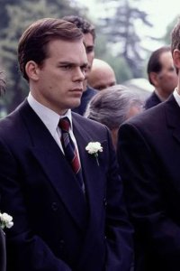 Six Feet Under – S01E12 – A Private Life