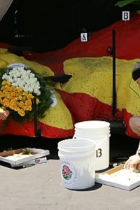 The Amazing Race – S17E12 – Hi. I’m Sorry. I’m in a Race.