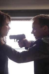 24 – S08E23 – Day 8: 2:00 p.m.-3:00 p.m.