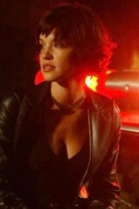 Birds of Prey – S2002E03 – Prey for the Hunter