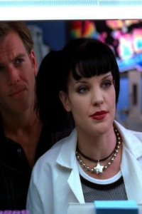 NCIS: Naval Criminal Investigative Service – S01E02 – Hung Out to Dry