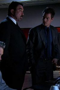 Las Vegas – S05E17 – Win, Place, Bingo